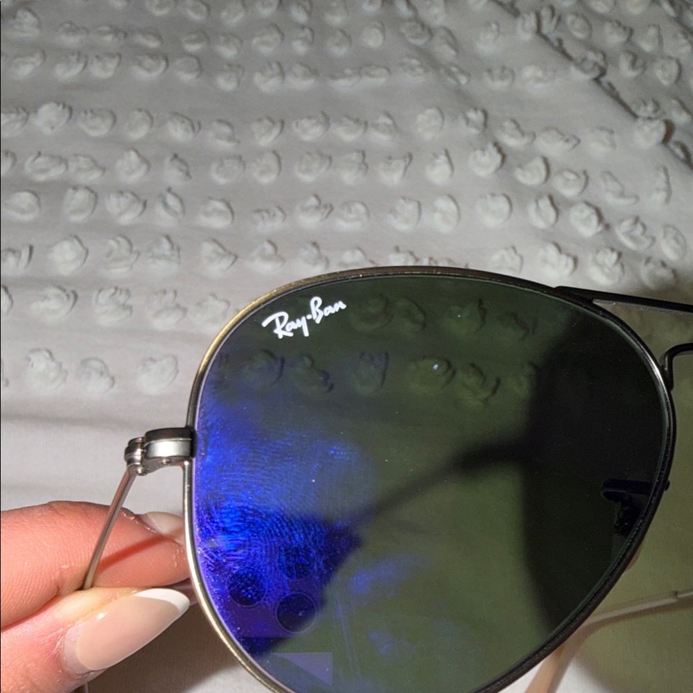 Ray-Ban Aviator Sunglasses with Purple Lenses - Picture 4 of 4